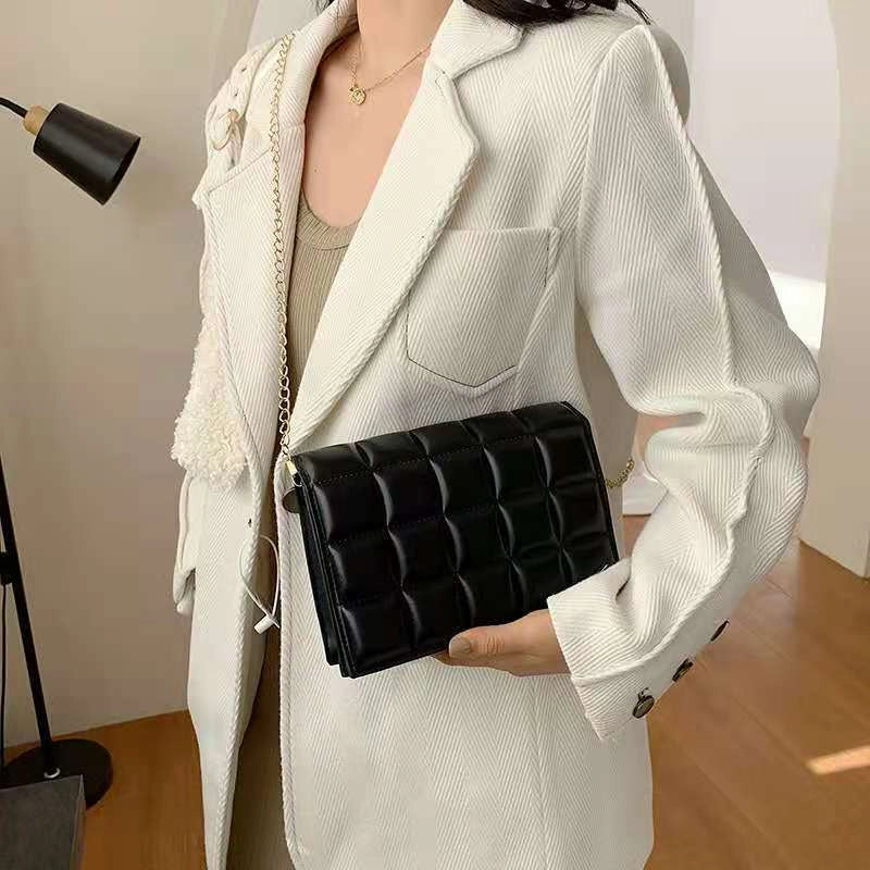 Women's Small Polyester Solid Color Streetwear Square Flip Cover Shoulder Bag