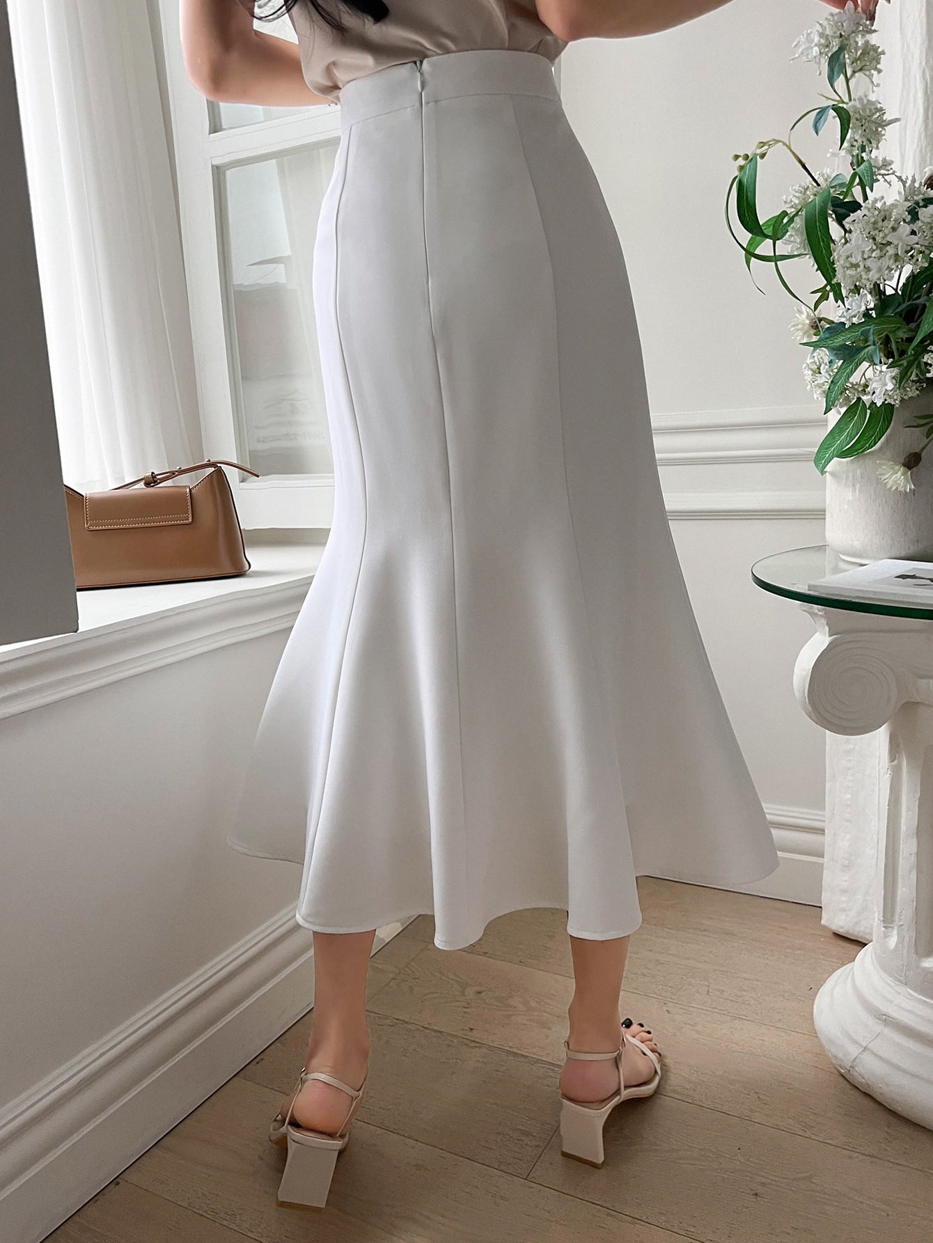 Solid High Waist Mermaid Hem Skirt