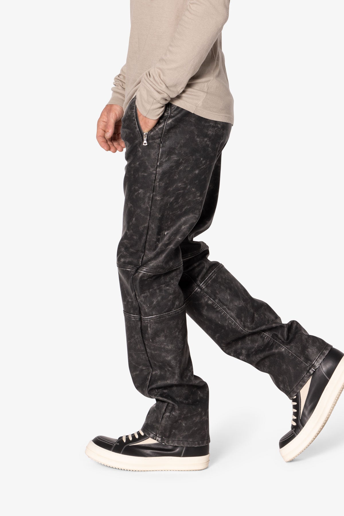 V706 Washed Leather Pants - Black
