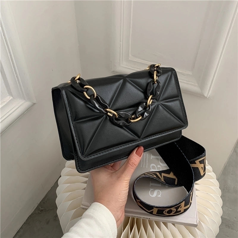 Women's Small Pu Leather Solid Color Lingge Fashion Square Magnetic Buckle Crossbody Bag