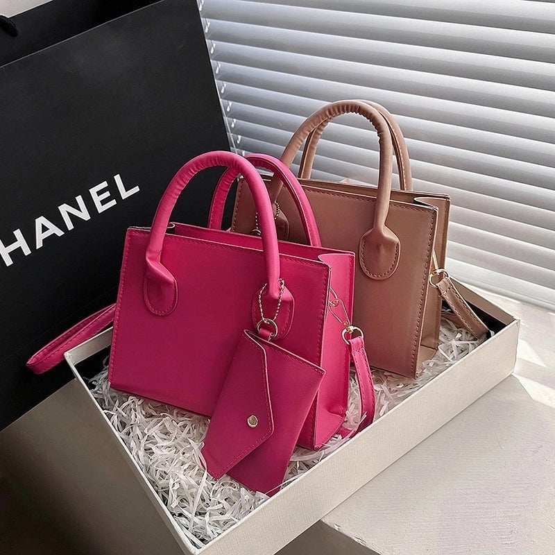 Women's All Seasons Pu Leather Solid Color Elegant Streetwear Square Zipper Square Bag