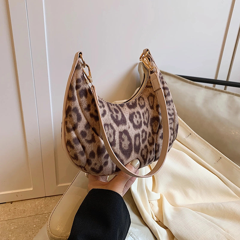 Underarm Bag Leopard Print New Moon Bag Trendy  Shoulder Bag Graceful Personality Hand Bag