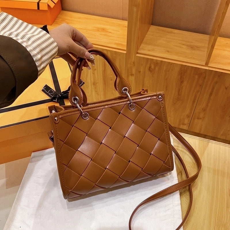 Women's Medium Pu Leather Solid Color Streetwear Zipper Handbag