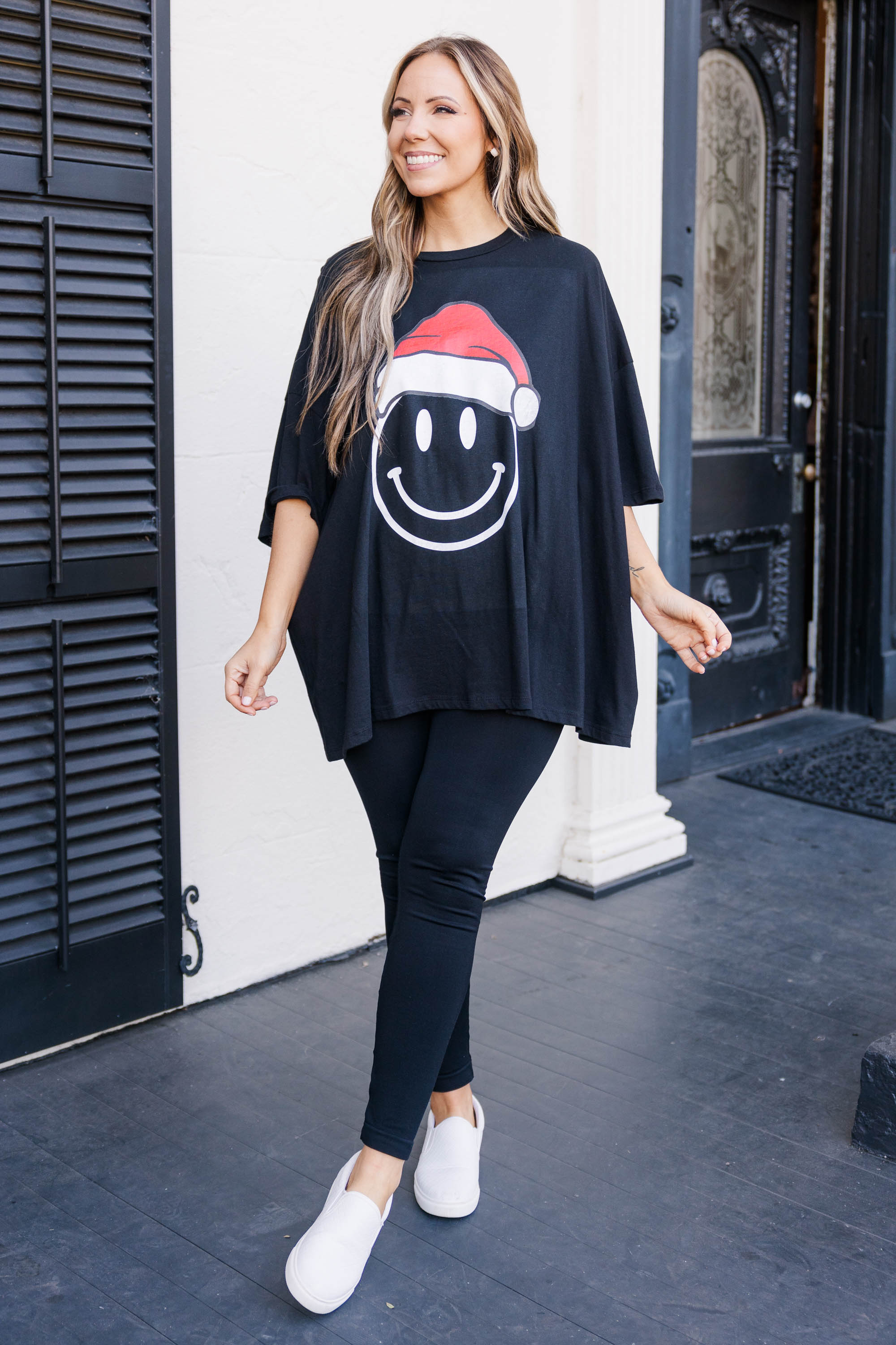 Remember To Smile Santa Boyfriend Tee. Black