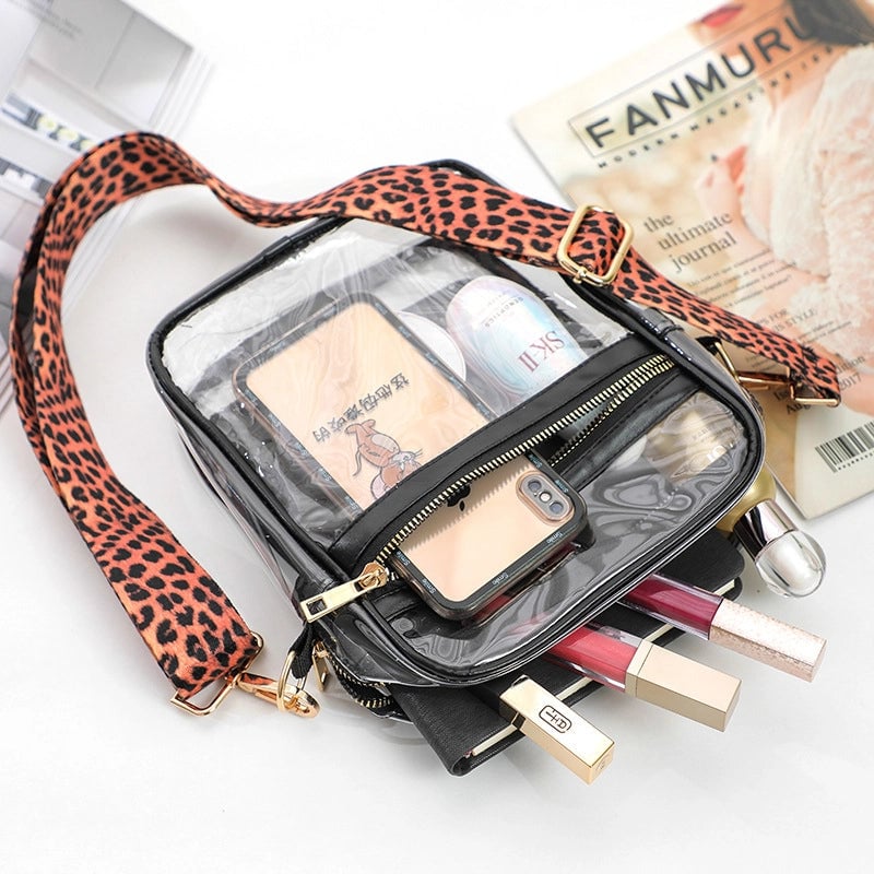 Women's Medium PVC Solid Color Vintage Style Classic Style Square Zipper Shoulder Bag
