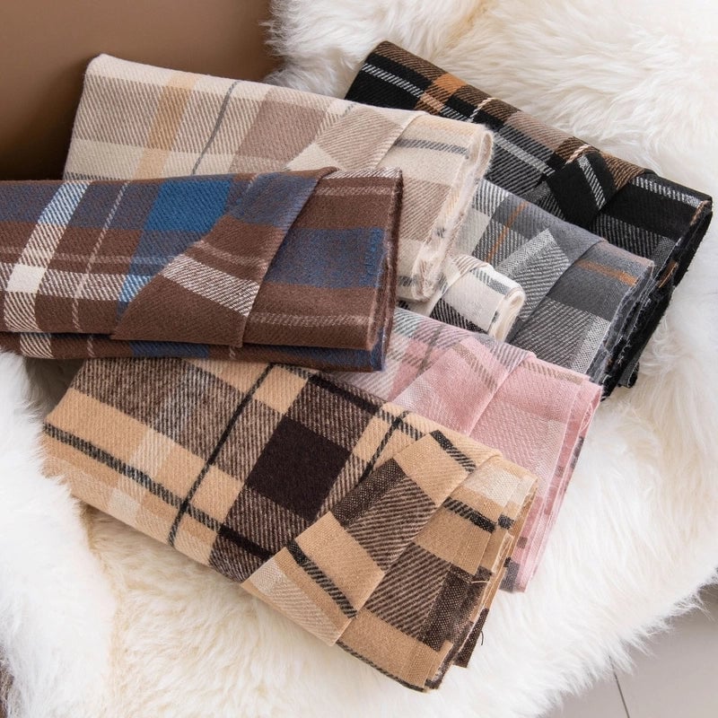 Women's Elegant Minimalist Plaid Imitation Cashmere Tassel Scarf