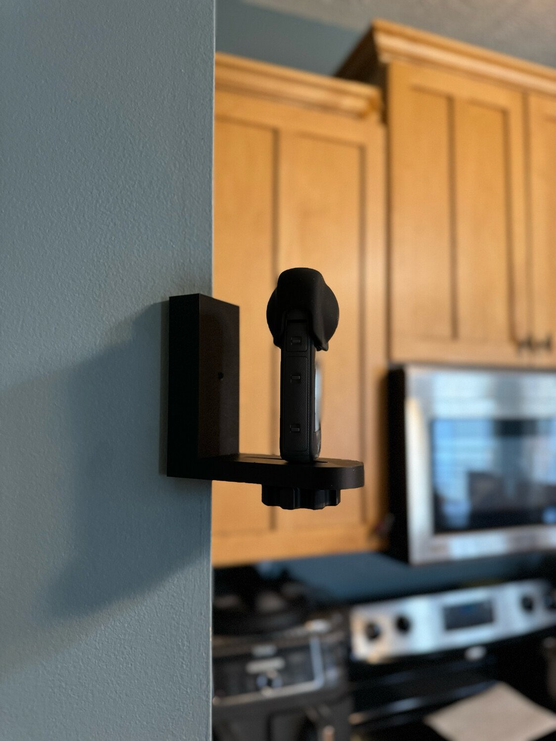 TheMagSys - Universal Corner Mount for 1/4-20 Ready Devices