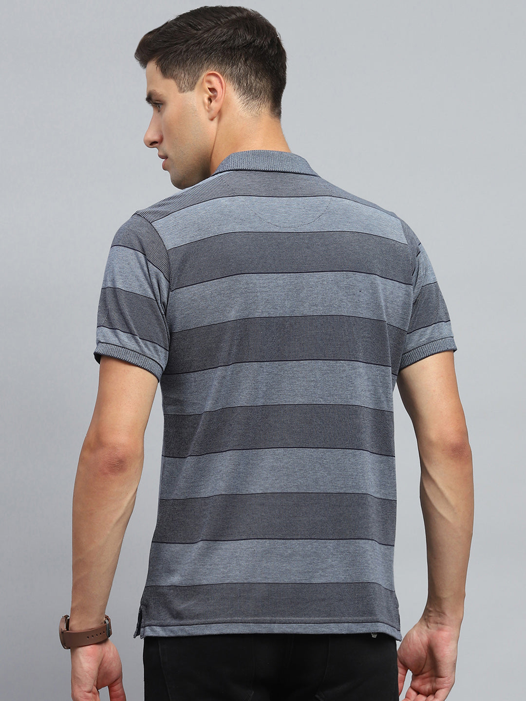 Men Grey Stripe Collar Half Sleeve T-Shirt