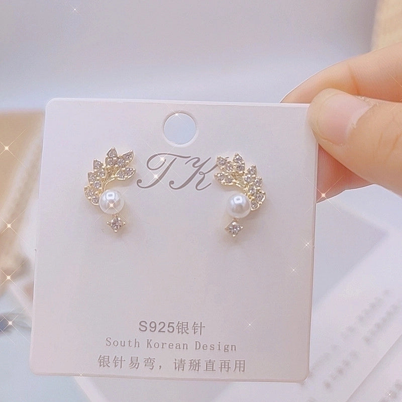 1 Pair Fashion Flower Butterfly Bow Knot Inlay Alloy Artificial Pearls Rhinestones Shell Earrings