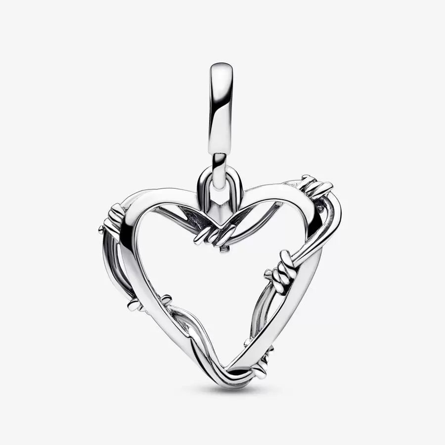 Pandora ME Wire Heart Medallion