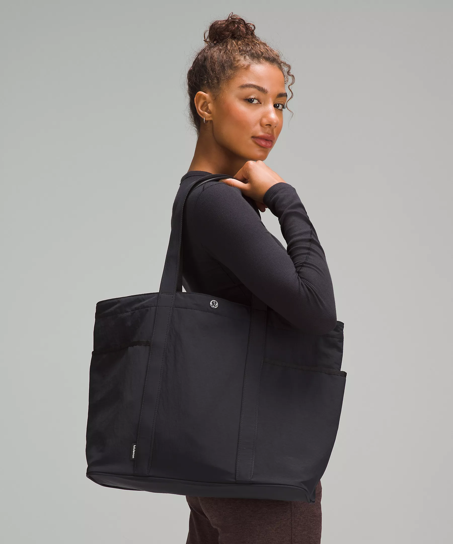 lululemon Daily Multi-Pocket Tote Bag 20L