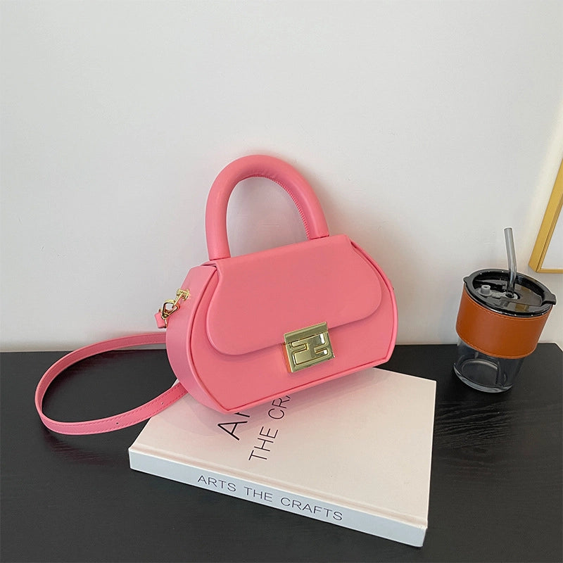 Women's Medium All Seasons Pu Leather Solid Color Classic Style Square Lock Clasp Handbag