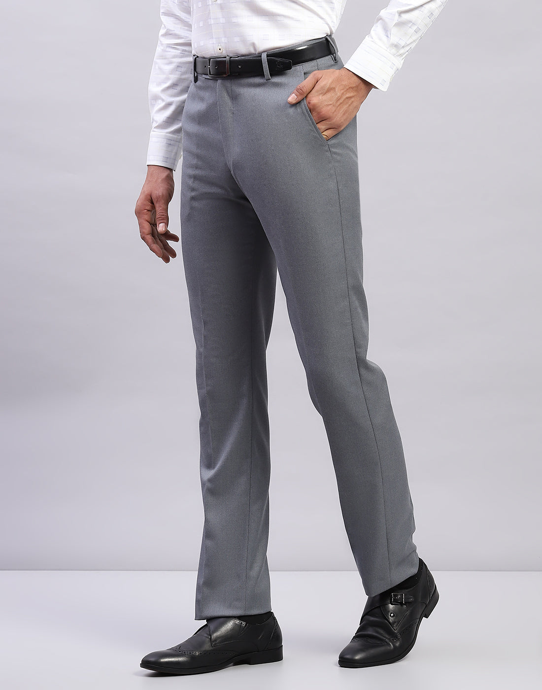 Men Grey Solid Smart Fit Trouser