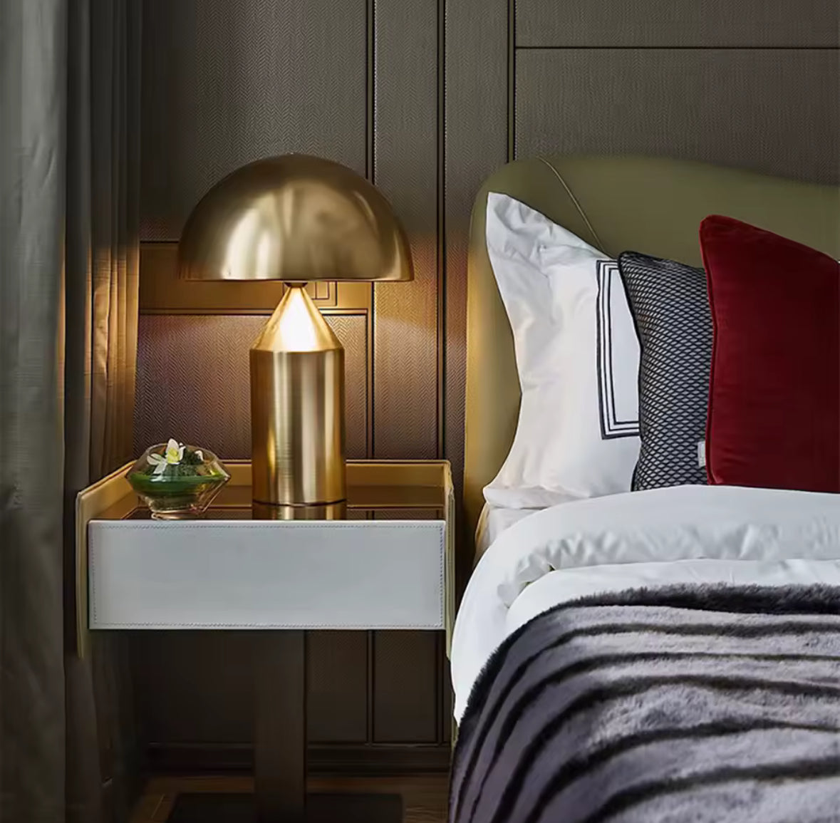 Modern Gold Metal Table Lamp with Geometric Dome Shade
