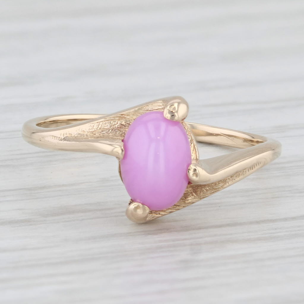 Lab Created Star Ruby Cabochon Solitaire Bypass Ring 14K Yellow Gold Ring Size 6