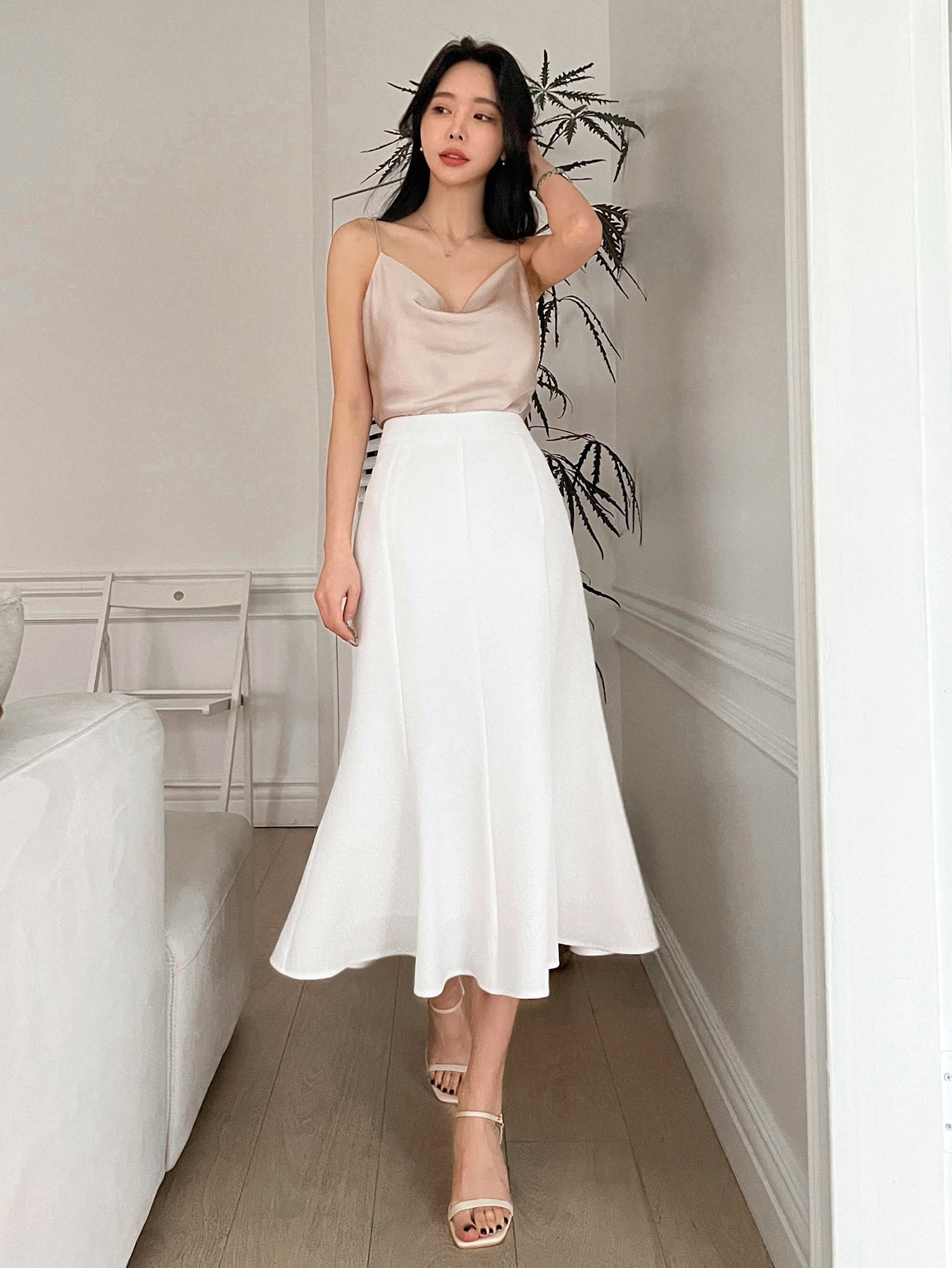 Solid High Waist Mermaid Hem Skirt