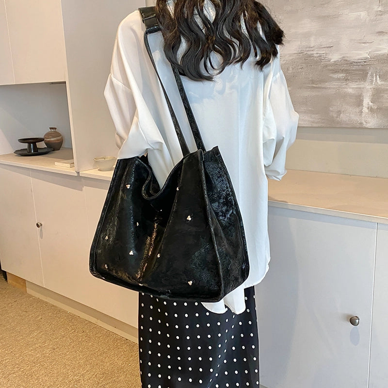 Women's Medium Pu Leather Solid Color Preppy Style Streetwear Sewing Thread Square Zipper Tote Bag