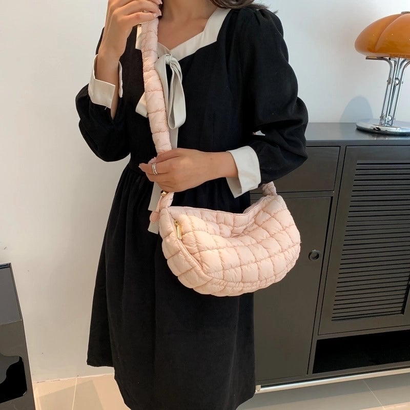 Women's Medium All Seasons Nylon Streetwear Cloud Shape Bag