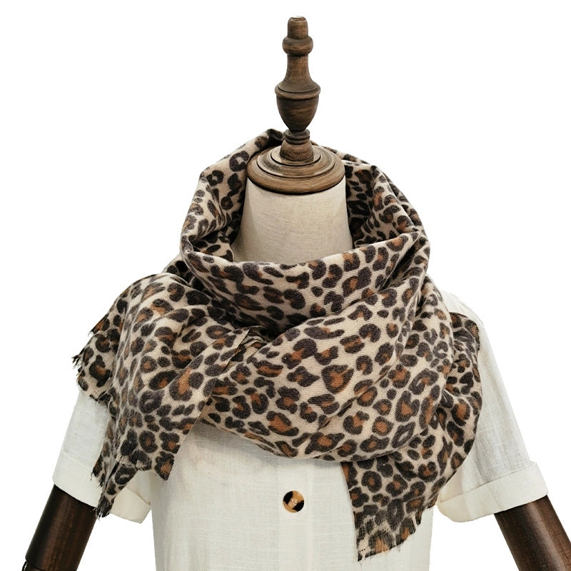 New Autumn And Winter Fashion Cashmere Scarf Women's Classic Leopard Long Thickened Warm Shawl
