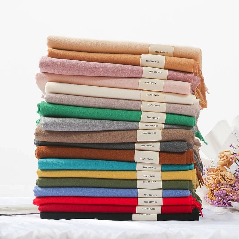 Women's Minimalist Solid Color Polyester Tassel Scarf