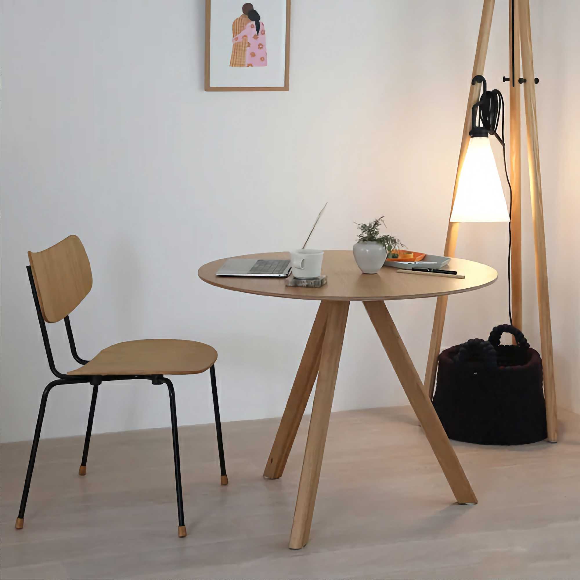2.0 Table 90. Lacquered Oak/Lacquered Oak Veneer