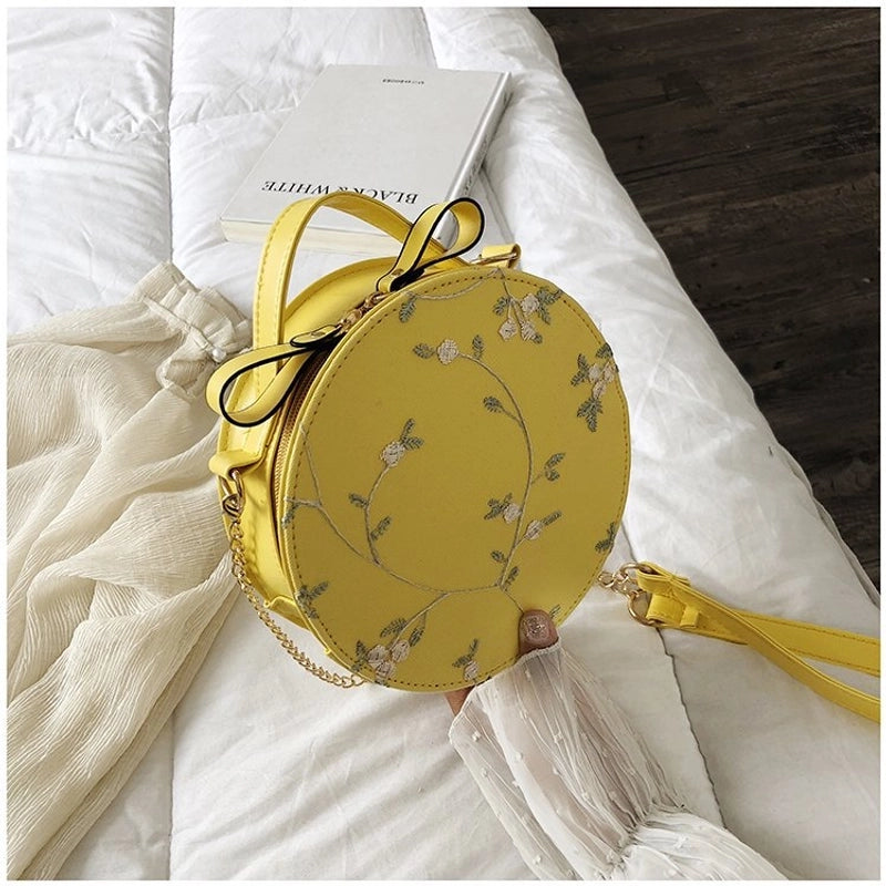 Women's All Seasons Pu Leather Flower Vintage Style Heart-shaped Zipper Handbag