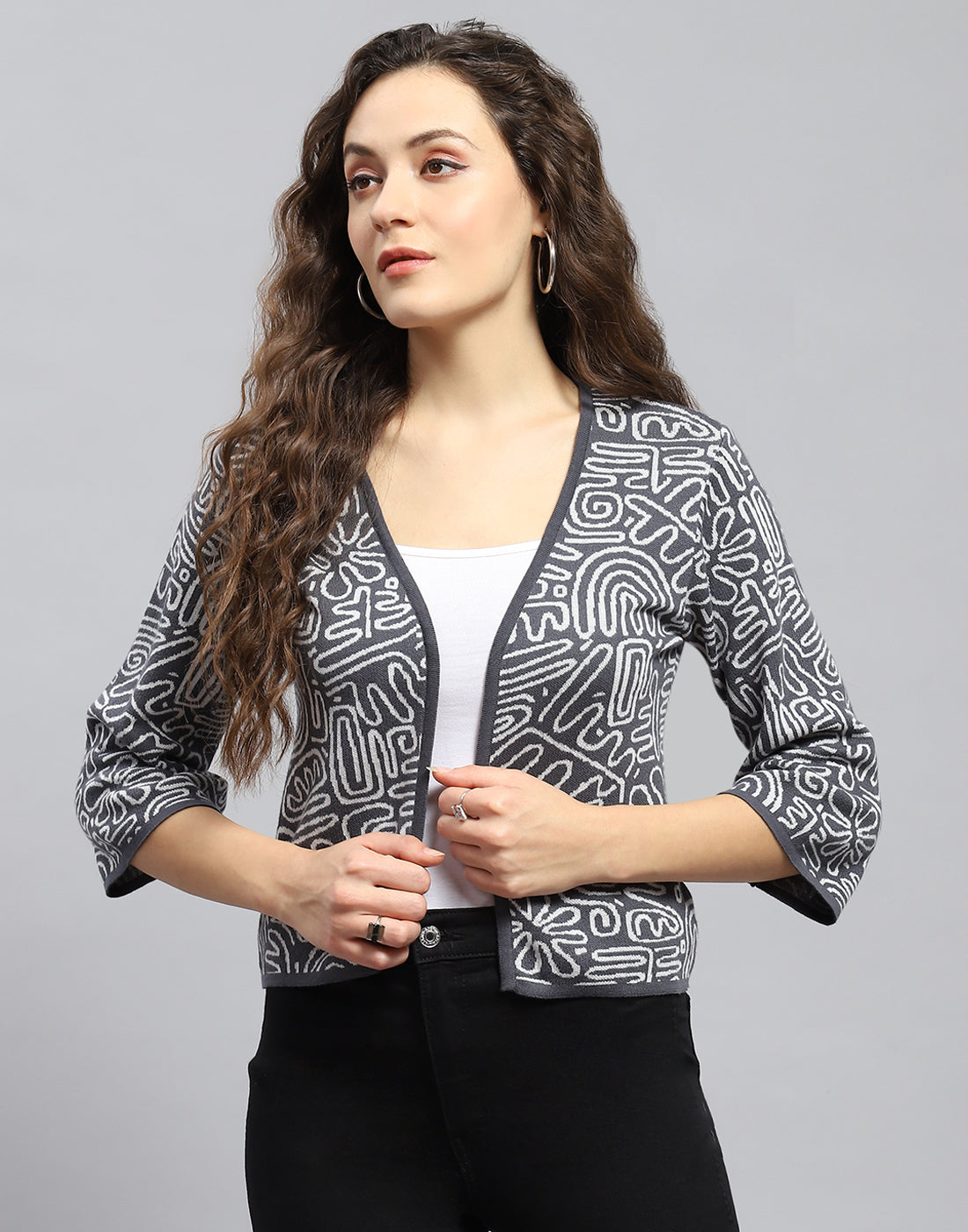 Women Grey Printed V Neck 3/4 Sleeve Shrug