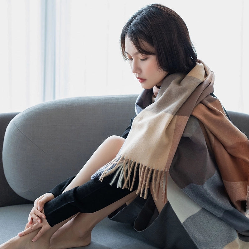 Women's Minimalist Commute Plaid Polyester Scarf