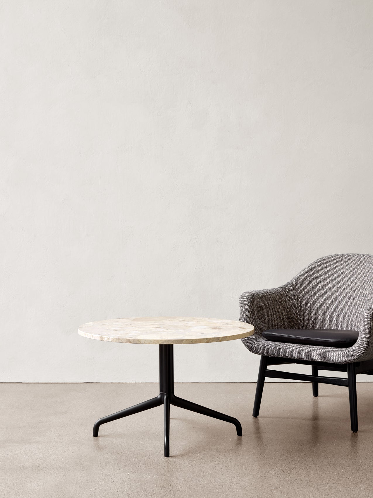 Lounge Height with Star Base