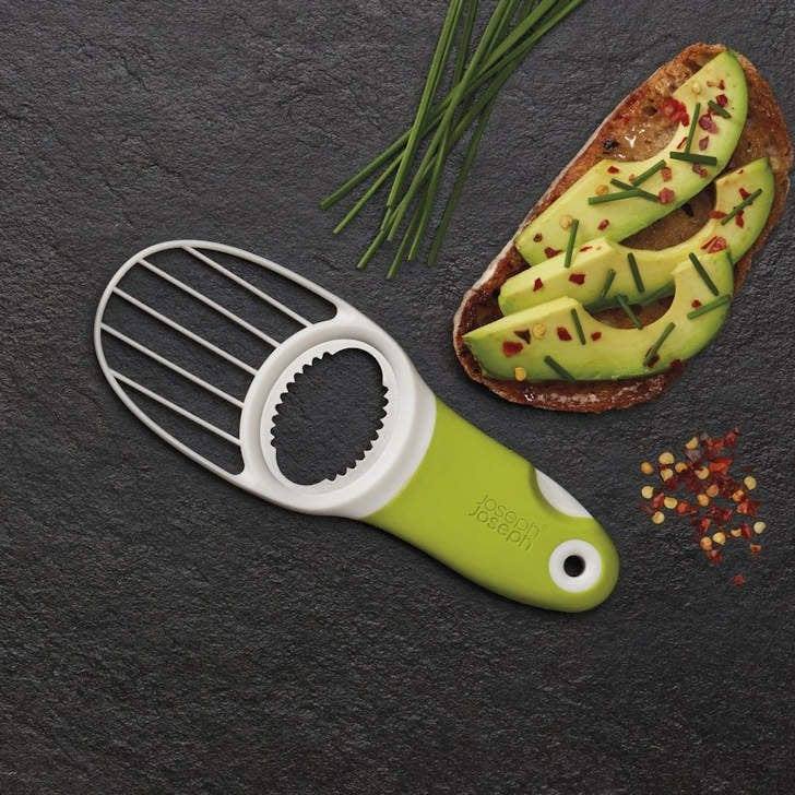 GoAvocado 3-in-1 Avocado Slicer