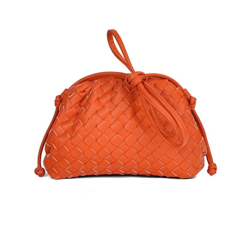 Women's Pu Leather Solid Color Classic Style Weave Cloud Shape Magnetic Buckle Crossbody Bag