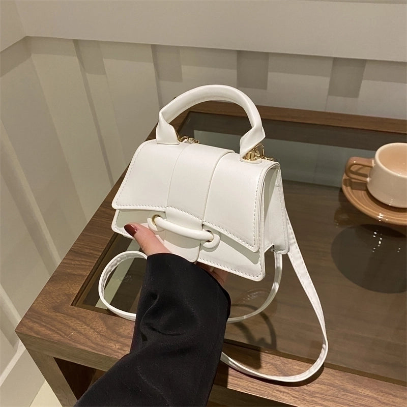 Women's Medium Pu Leather Solid Color Vintage Style Classic Style Flip Cover Crossbody Bag