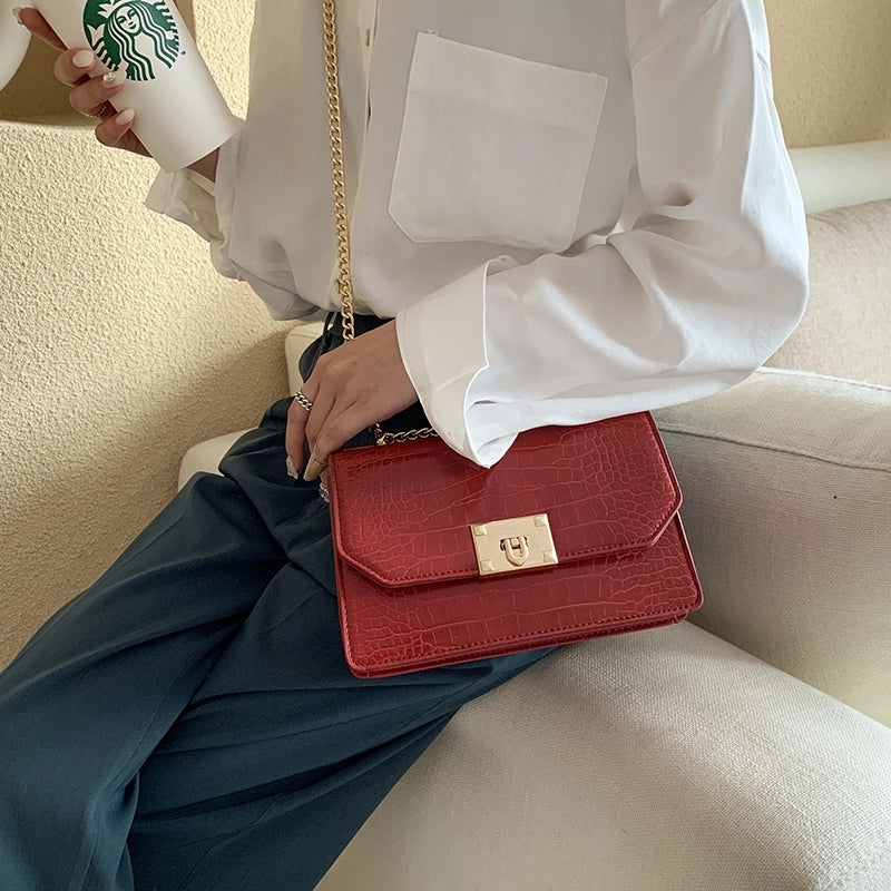 Women's Small Pu Leather Solid Color Streetwear Square Lock Clasp Shoulder Bag Crossbody Bag Chain Bag