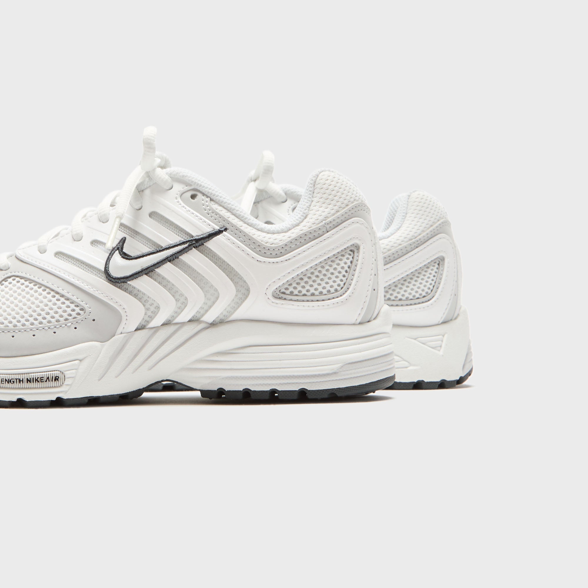 Nike WMNS Air Pegasus 2K5 - Summit White / Photon Dust / Anthracite