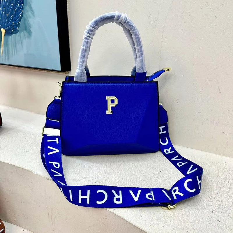 Women's Medium Pu Leather Letter Solid Color Streetwear Square Zipper Crossbody Bag