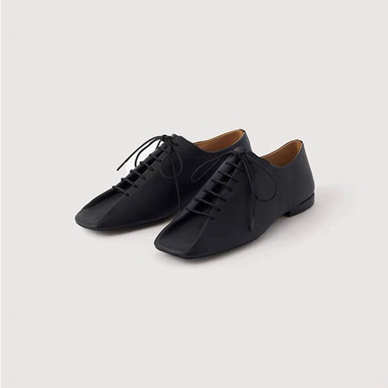 Slouchy Square-Toe Lace-Up Lambskin Derby Flats/Mid Heels Black/Beige