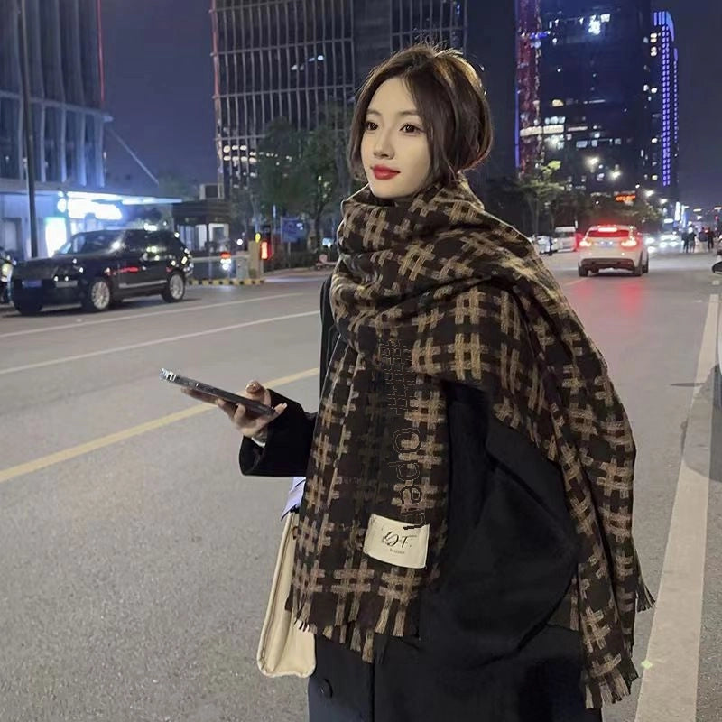 New Fashion Style  Well-shaped Plaid Scarf Women's Winter High-grade Versatile Thick Warm Scarf