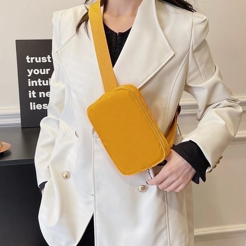 Women's Oxford Cloth Solid Color Classic Style Streetwear Sewing Thread Square Zipper Fanny Pack