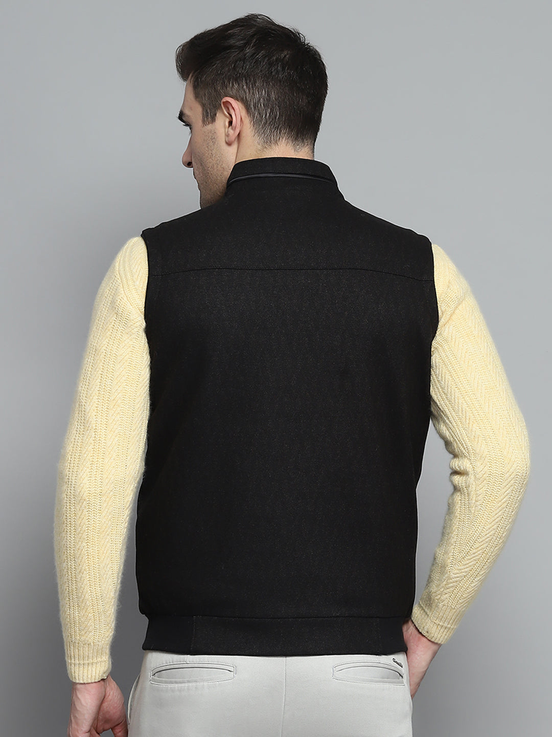 Men Black Solid Mock Neck Sleeveless Jacket