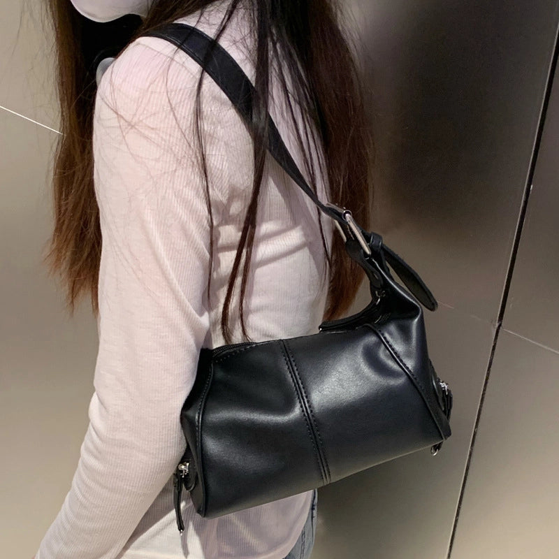 Women's Medium Pu Leather Solid Color Streetwear Zipper Underarm Bag