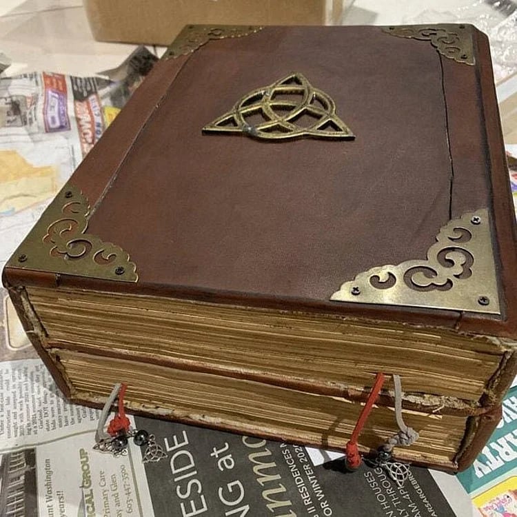 🔥Buy 2 Free Shipping💥DELUXE Charmed BOOK OF SHADOWS