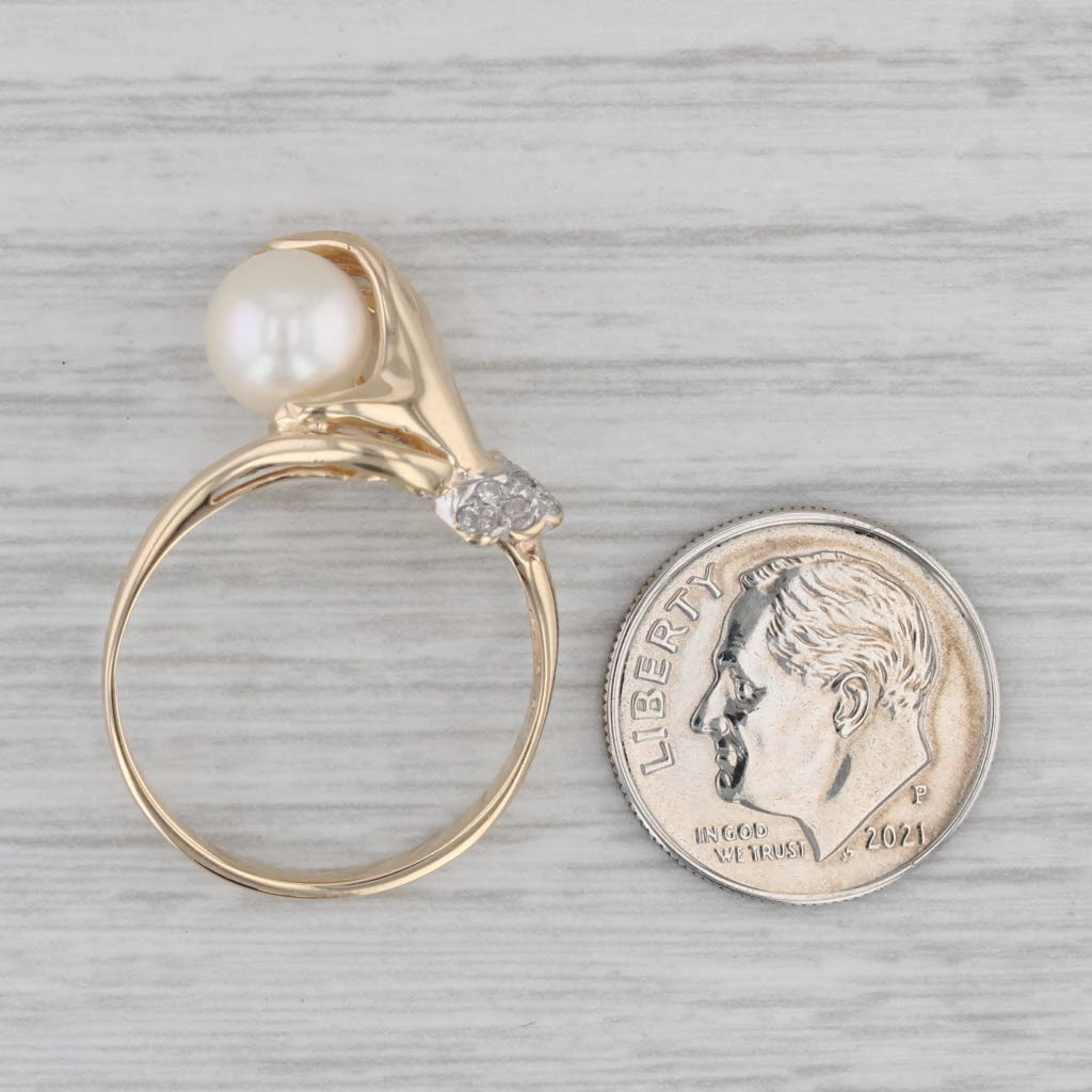 Hand Holding Cultured Pearl Diamond Ring 14k Yellow Gold Size 8.25
