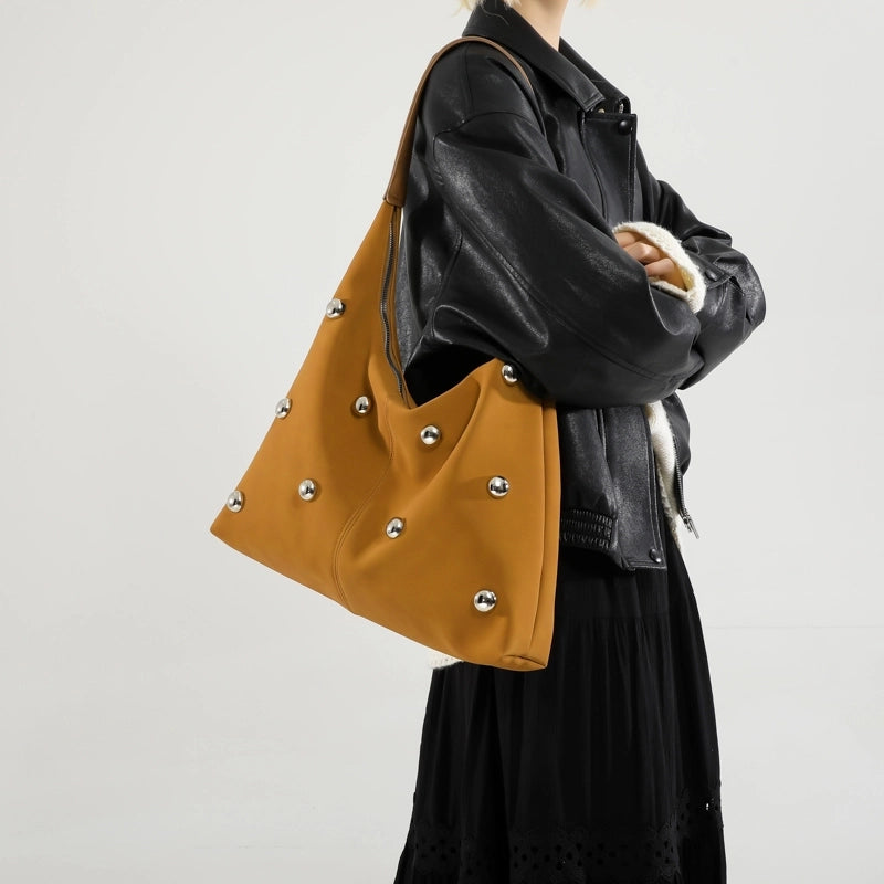 Women's Pu Leather Solid Color Vintage Style Dumpling Shape Zipper Shoulder Bag