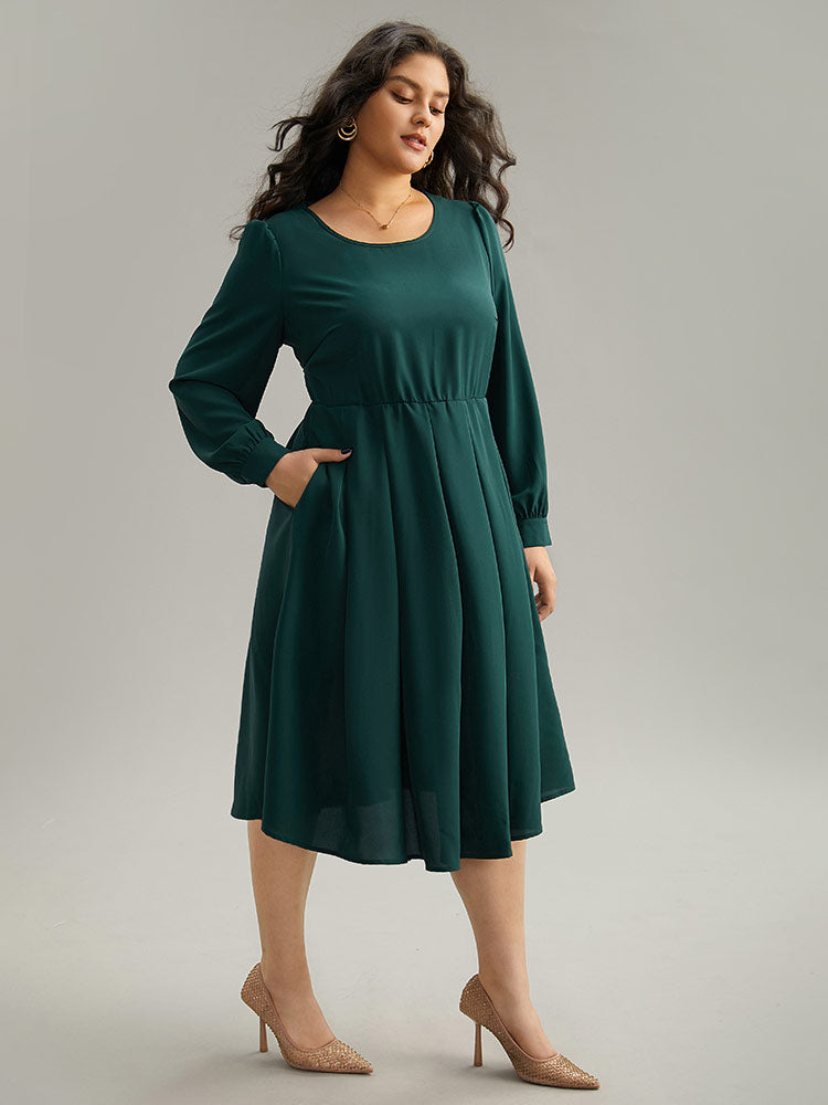 Static-Free Plain Pleated Pocket Dress