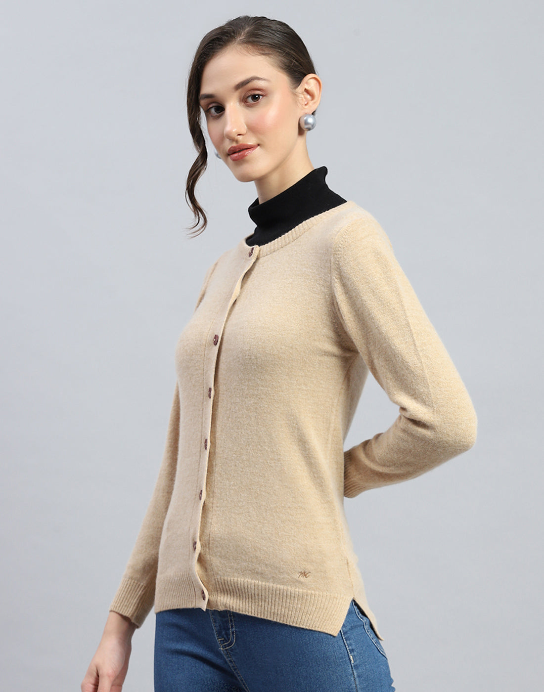 Women Beige Solid Round Neck Full Sleeve Cardigan