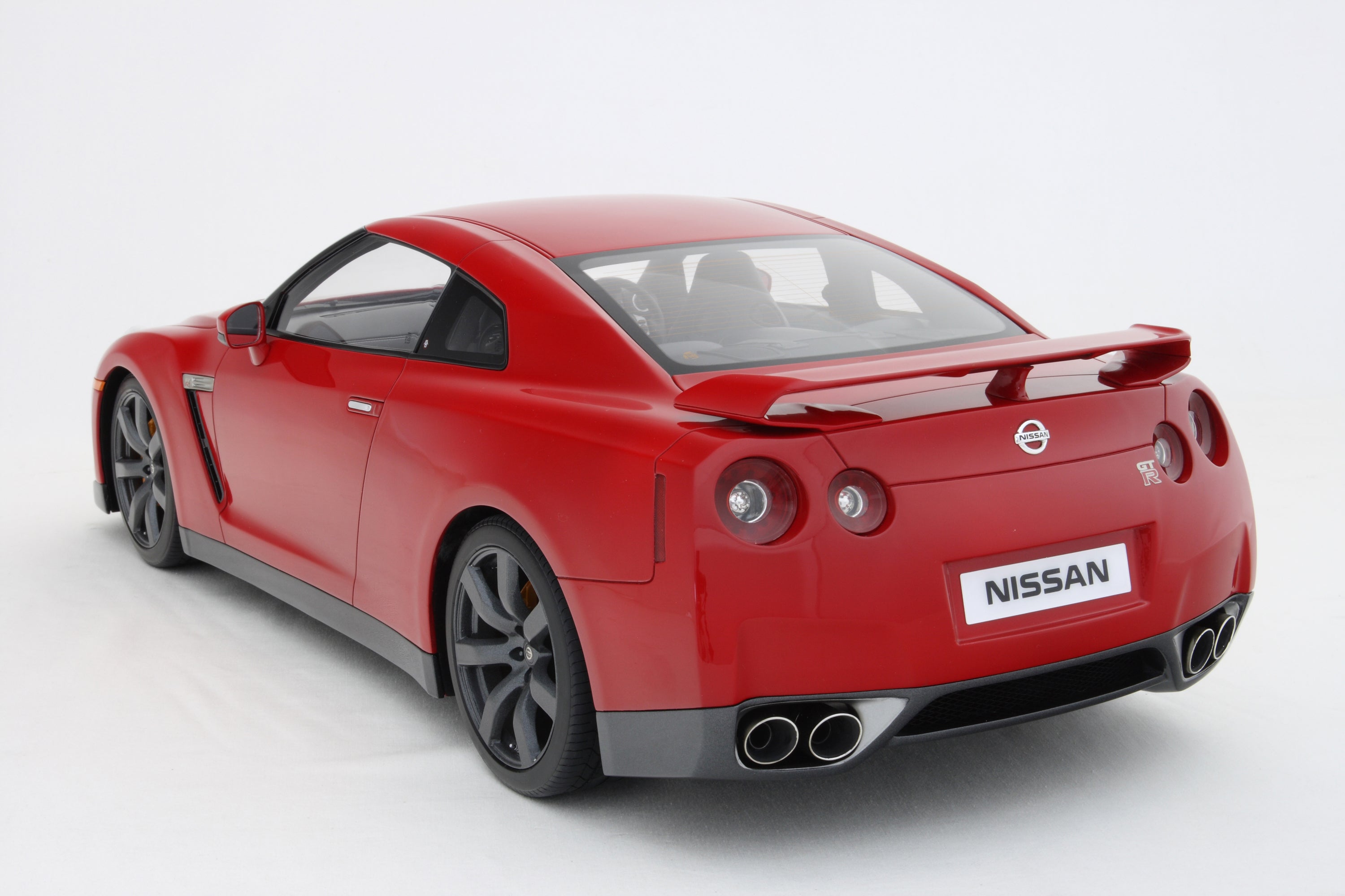 Nissan GT-R (2007)