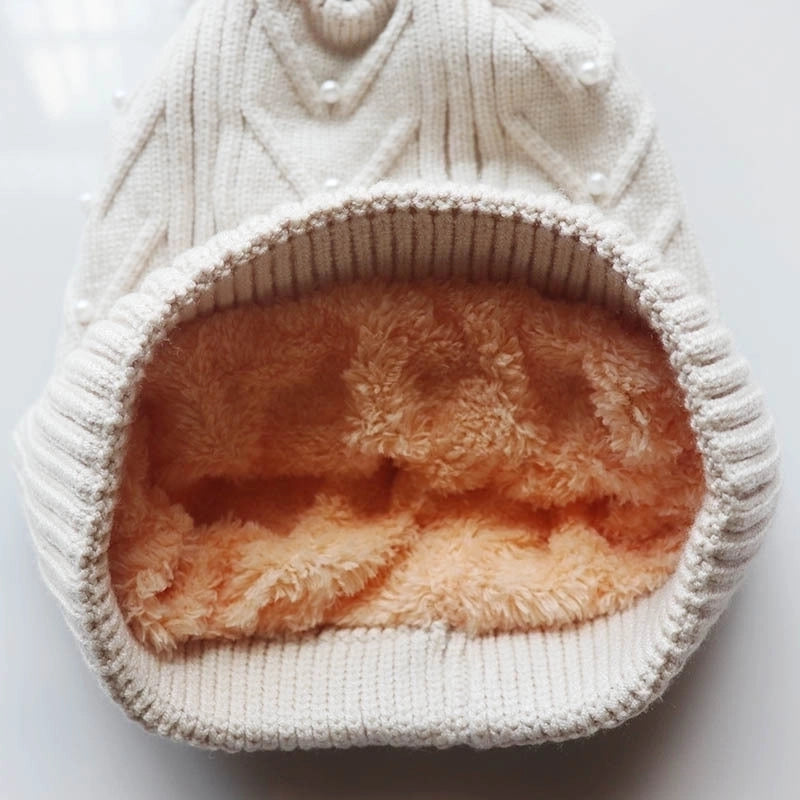 Women's Minimalist Solid Color Crimping Wool Cap