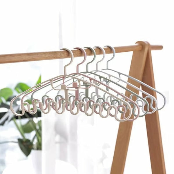 Wave Pattern Stackable Hanger-BUY MORE SAVE MORE!!!