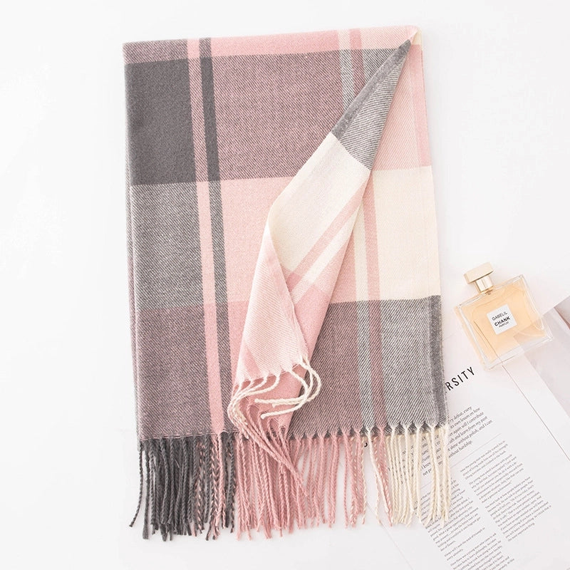 Women's Elegant Minimalist Plaid Imitation Cashmere Tassel Scarf