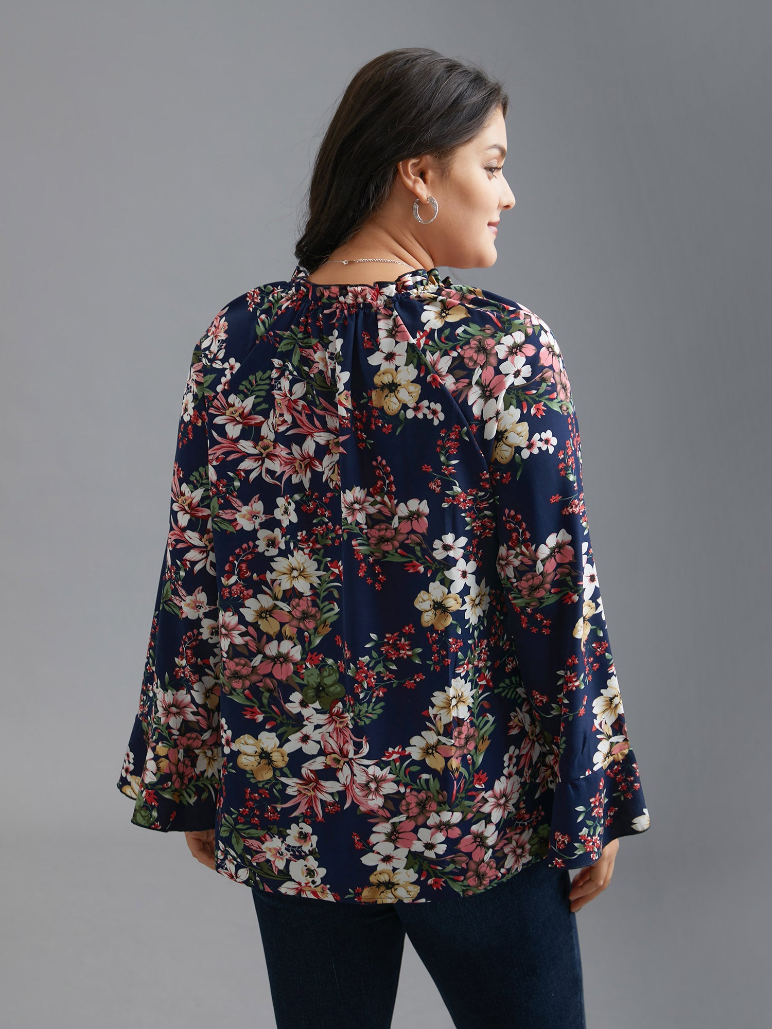 Floral Tie Knot Flutter Sleeve Blouse